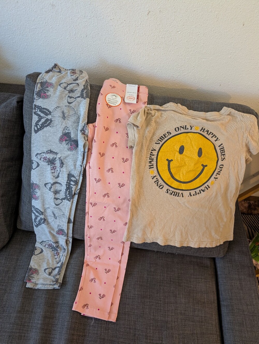 Girls Size 7/8) Clothing Bundle!